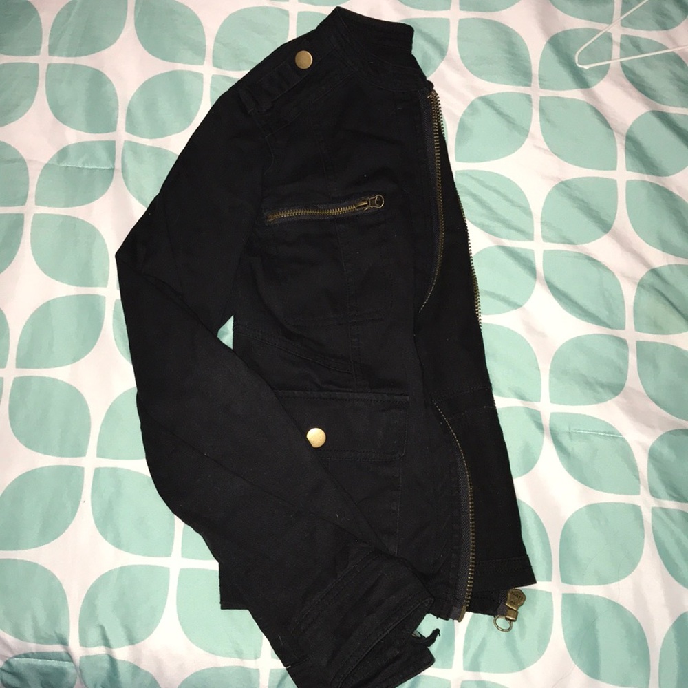 Maurice’s black jacket